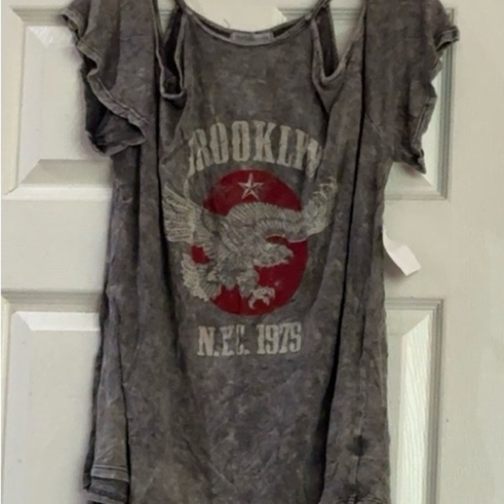 Charlotte Russe Gray Brooklyn Graphic Tee